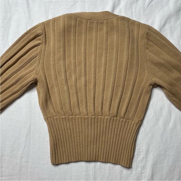 Aritzia Wilfred Brown Plunge Front Cardigan Size XS Button Merino Wool Cozy Warm - Picture 3 of 8